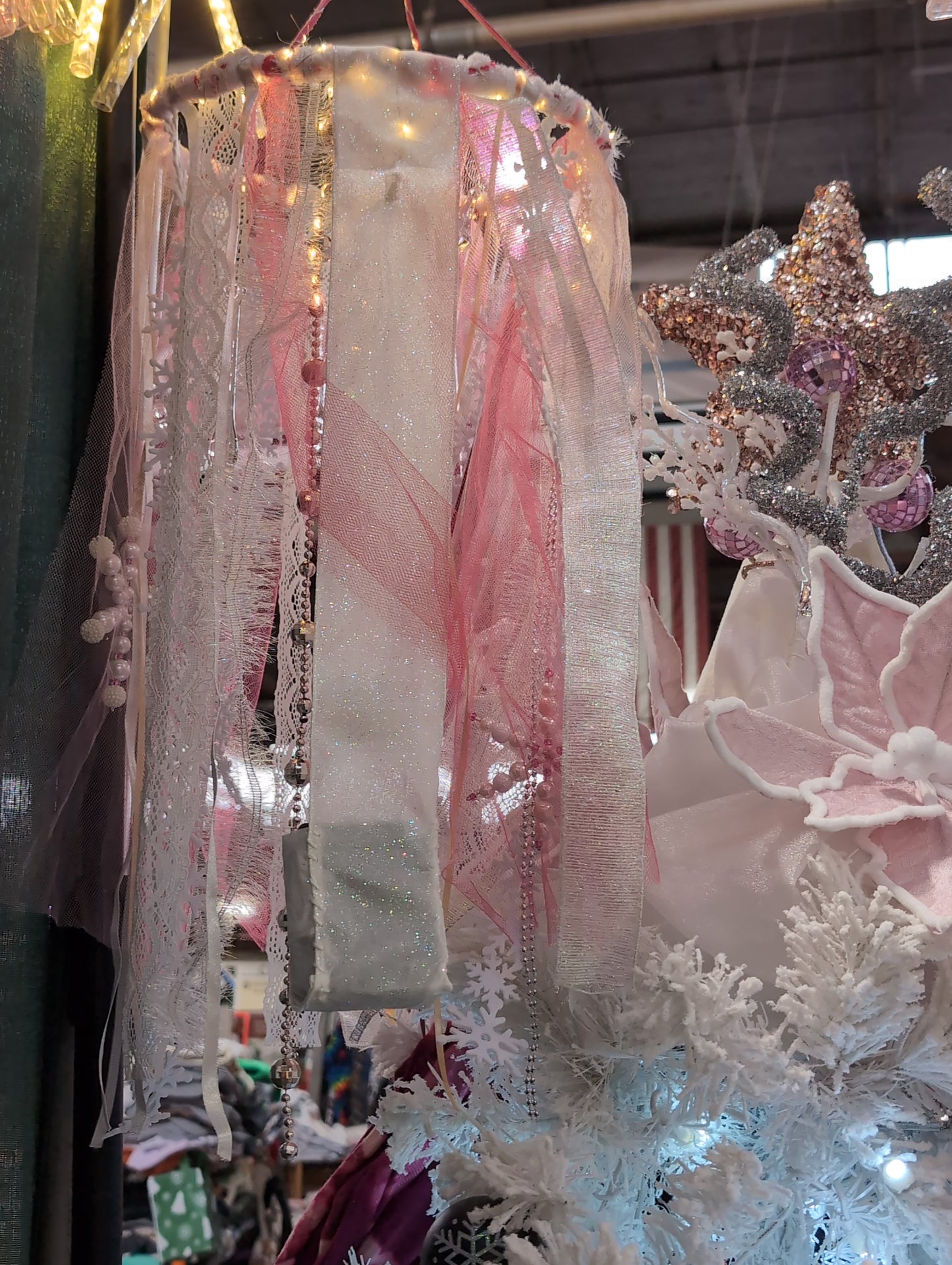 Medium Lit Ribbon Chandelier